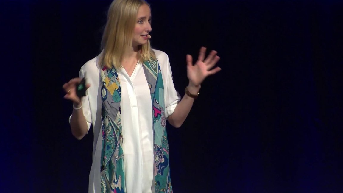 Katarina Blom på scenen vid TEDxGöteborg